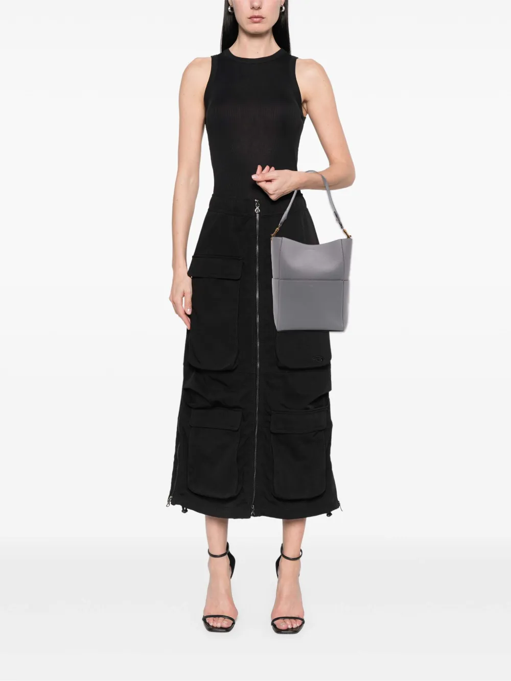 Celine Pre-Owned 2017 Medium Leather Seau Sangle bucket bag | Pre-Owned | Image 2