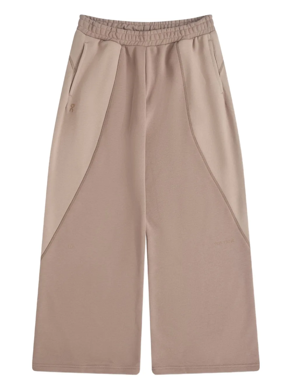 On Running panelled trousers | Neutrals | Image 1
