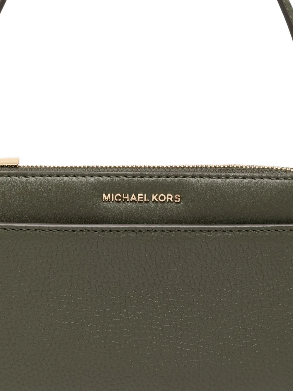Michael Kors Jet Set medium schoudertas met bedel 093