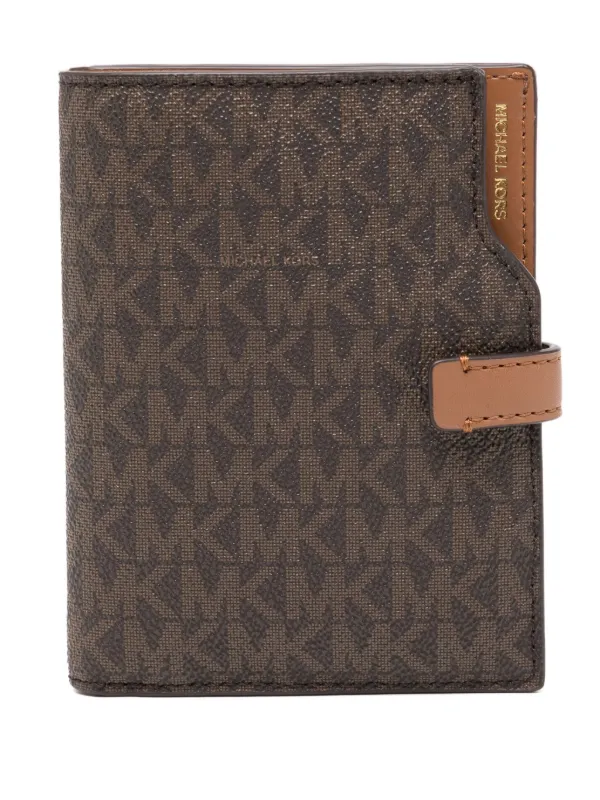 MICHAEL KORS パスポートケース ブラウン Michael Kors Jet Set パスポートケース | ブラウン | FARFETCH JP