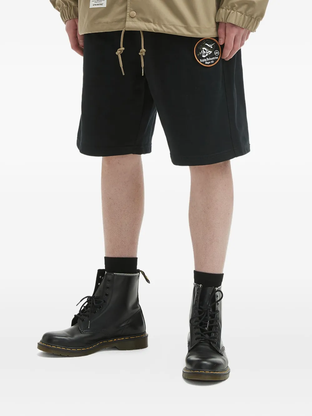 Alpha Industries Katoenen shorts met logo-patch Zwart