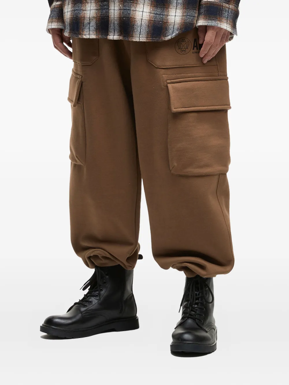 Alpha Industries Trainingsbroek met cargo zak Bruin