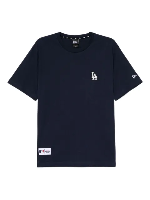NEW ERA CAP T-Shirt mit Logo-Patch