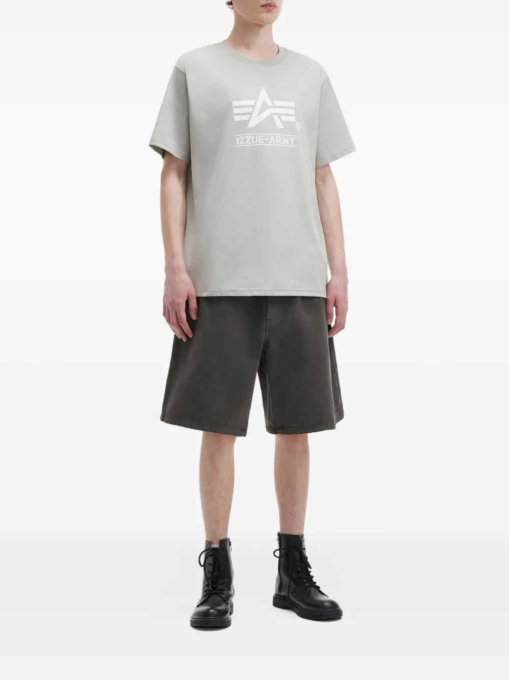 Alpha Industries patch-pocket utility shorts | Bermuda Shorts | Image 2