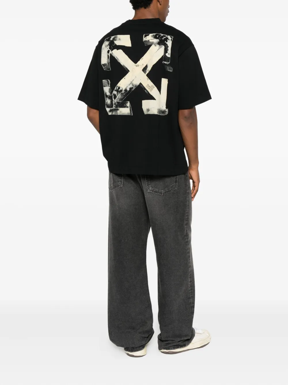 Off-White T-shirt met logo - Zwart