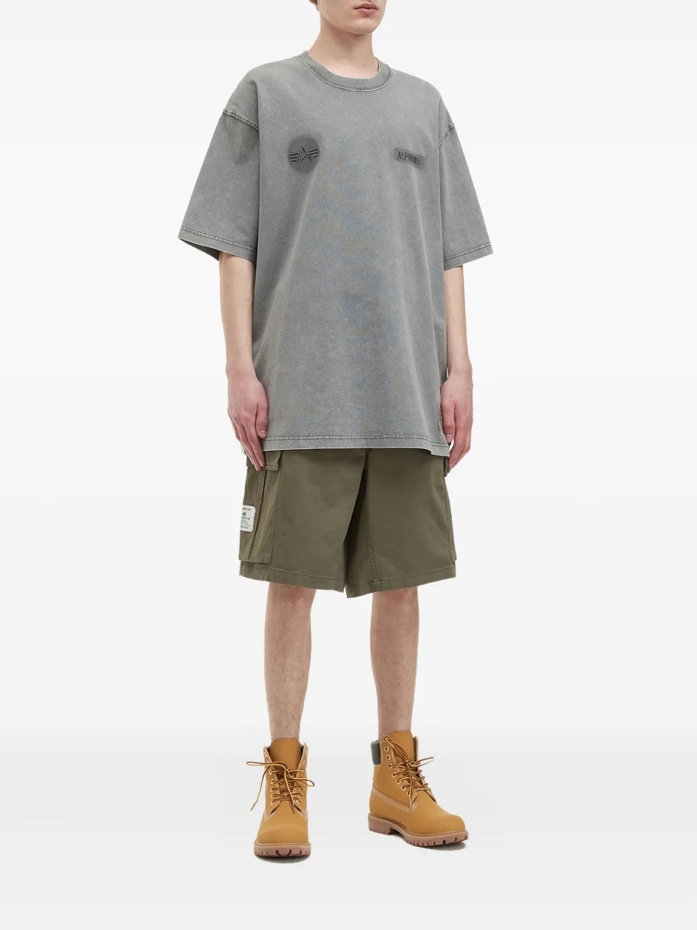 Alpha Industries logo-patch embroidered T-shirt - Grijs