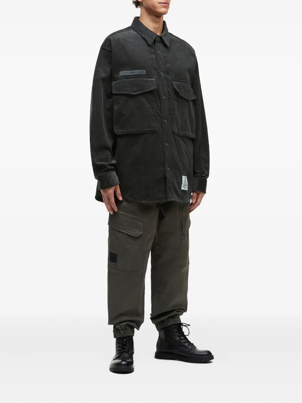Alpha Industries Ribfluwelen overhemd met opgestikte zak - Groen