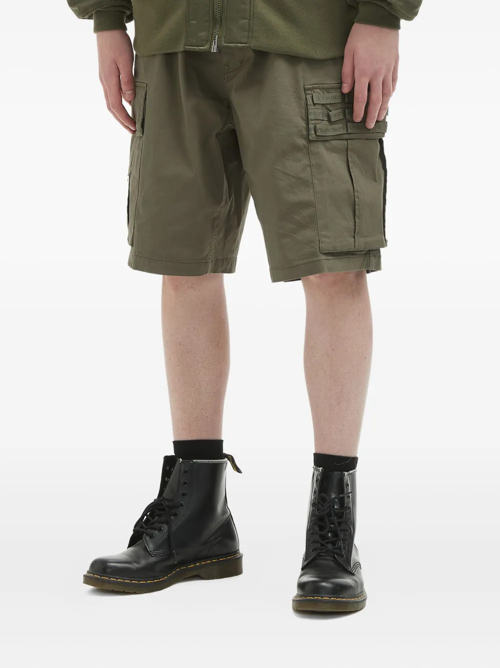 Alpha Industries Cargo shorts met logopatch Groen