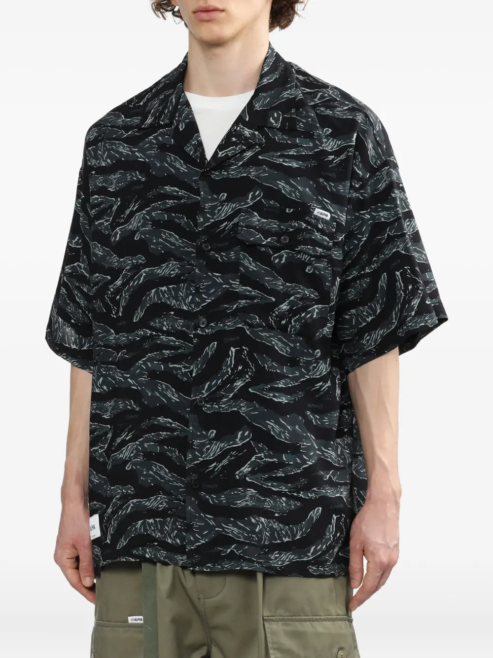 Alpha Industries Graphic-pattern Short-sleeve Shirt In Black