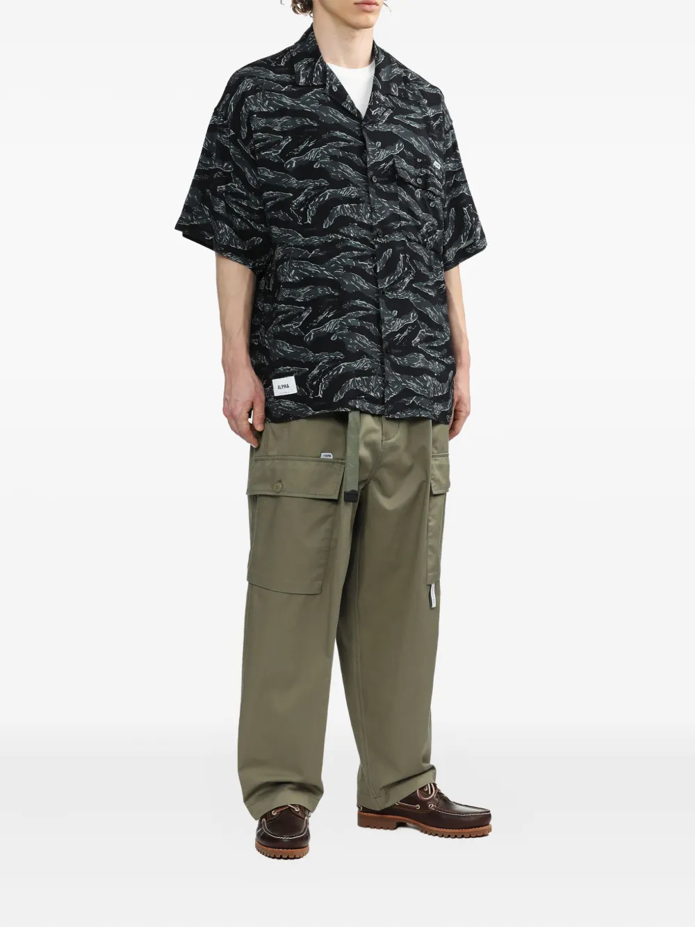 Alpha Industries graphic-pattern short-sleeve shirt | Image 2