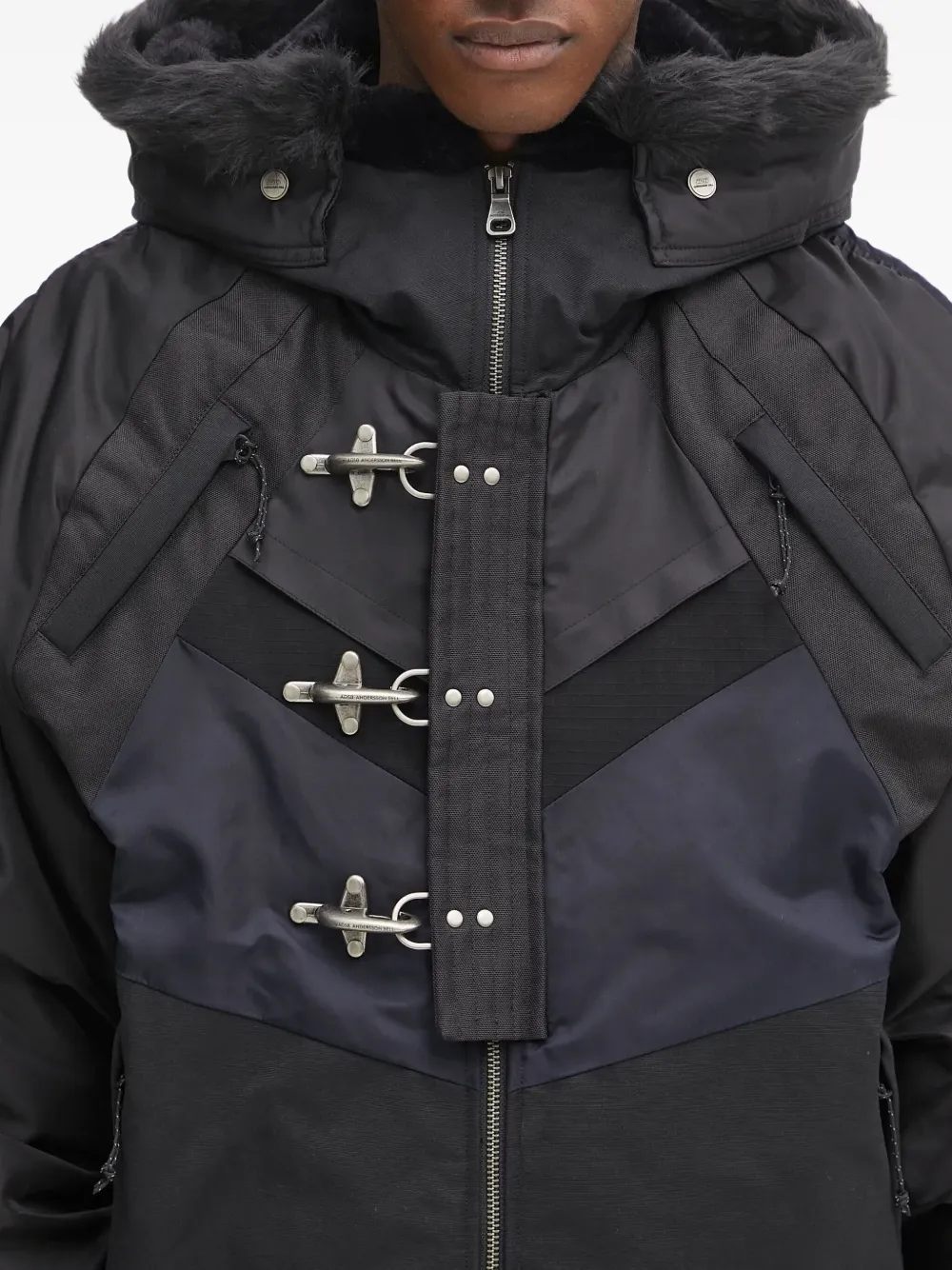 Andersson Bell Jack met capuchon en houtje-touwtje sluiting Zwart