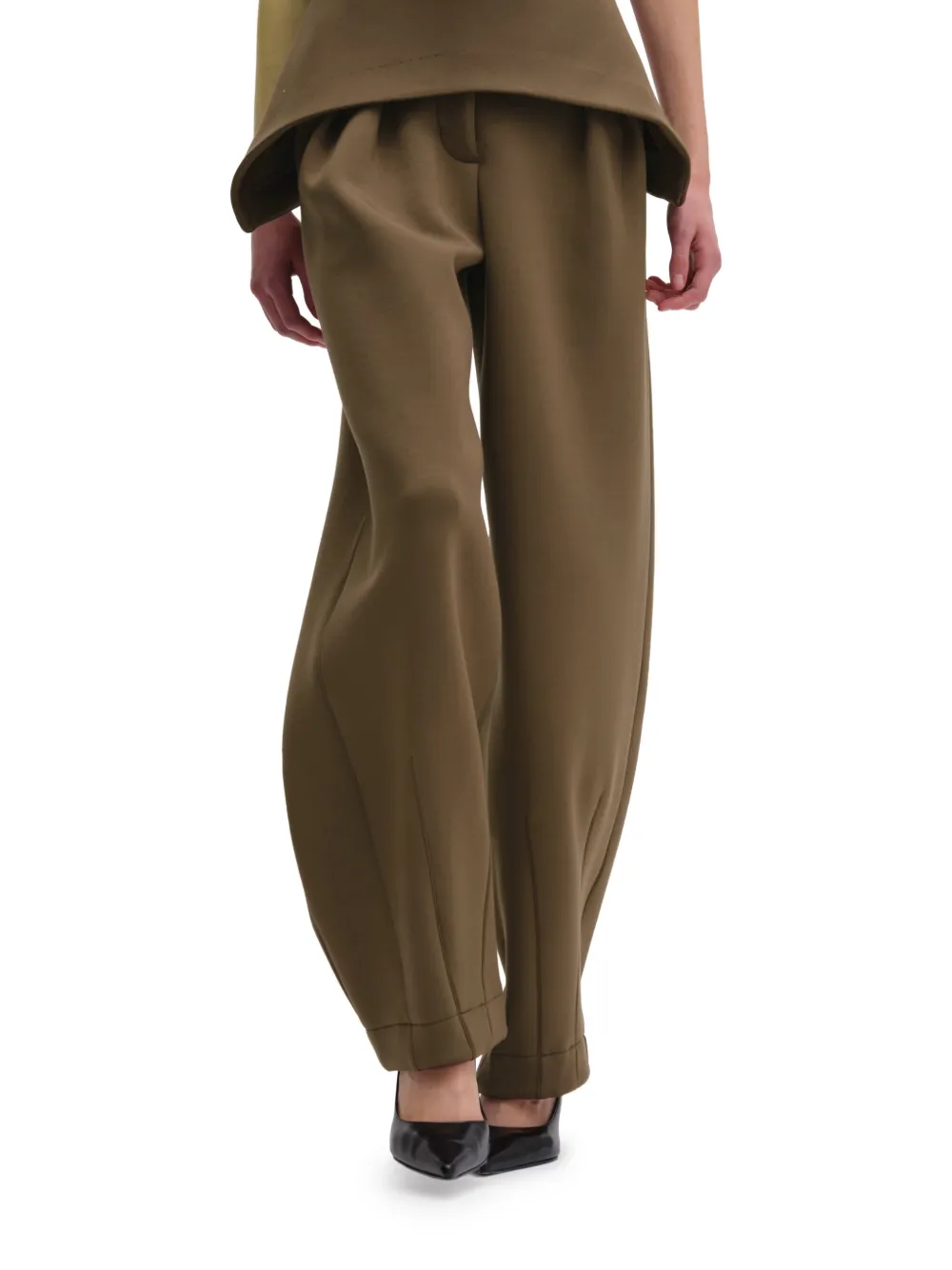 REMAIN pleated tapered trousers - Bruin