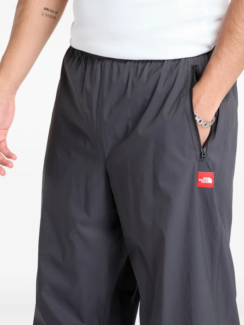 The North Face Tnf Red Box Packable Wind Trousers In Gray