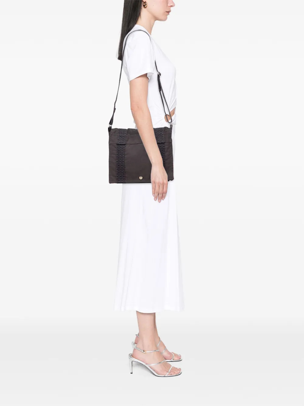 Hermès Pre-Owned 2010-2025 Canvas Herline Besace MM crossbody bag | Pre-Owned | Image 2