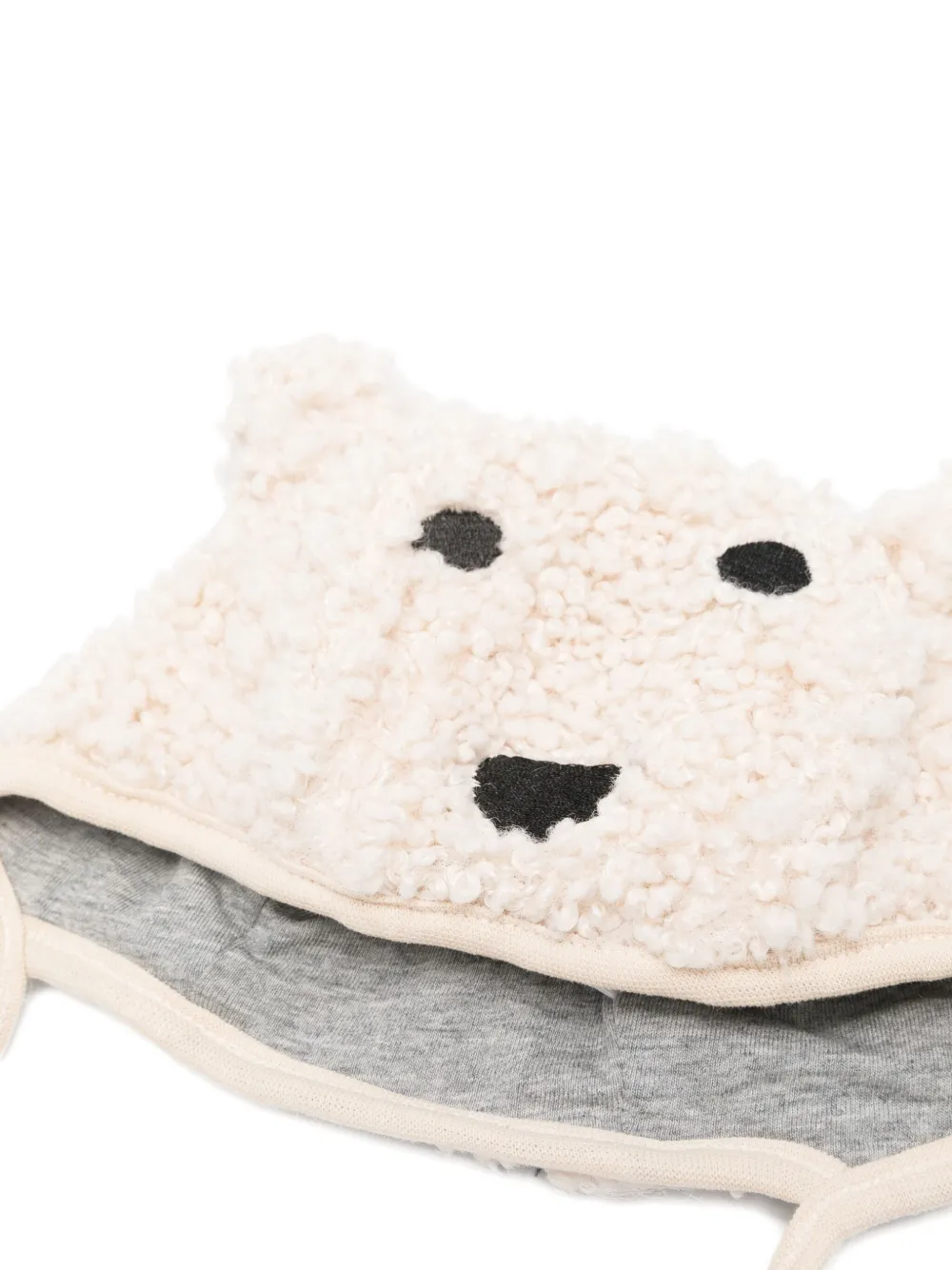 Molo Hoed met beerprint Beige