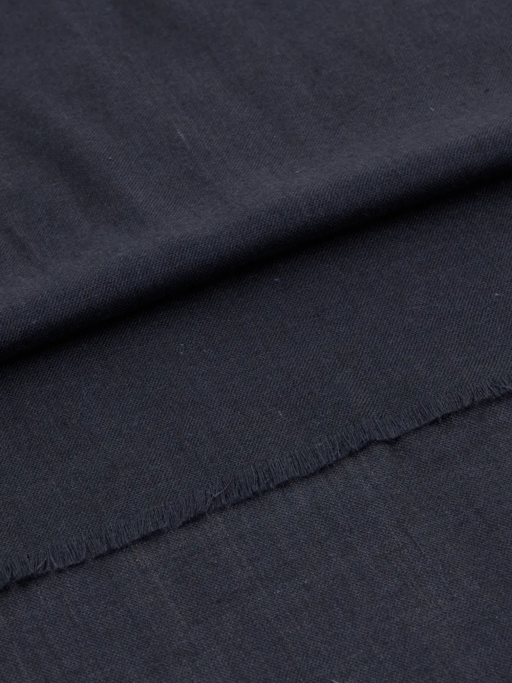 Boggi Milano Wol-zijden sjaal met visgraat patroon Blauw