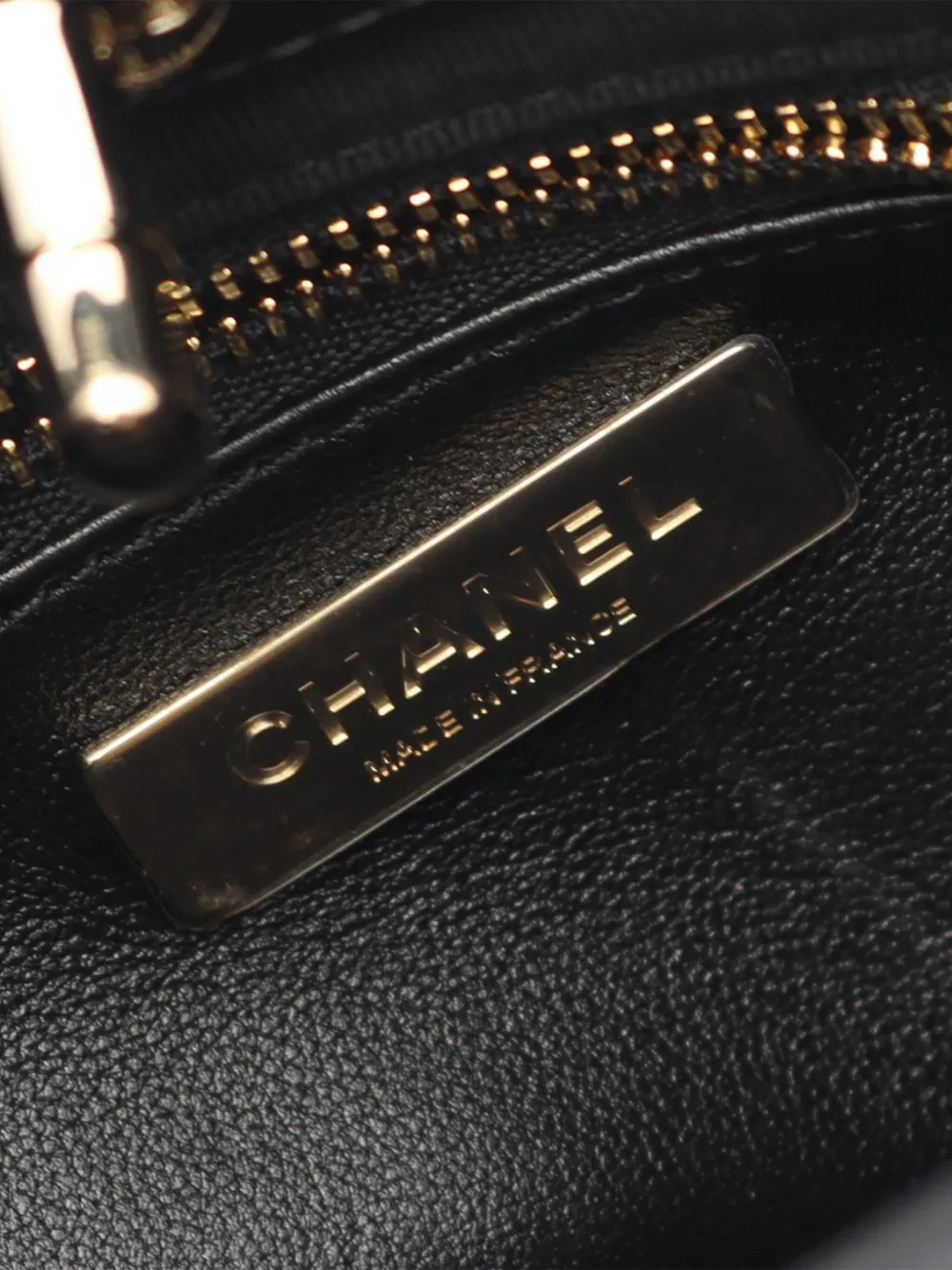 Pre-owned Chanel 2021-2025 Mini Bicolor Quilted Patent 31 Shopping Bag Satchel In Black