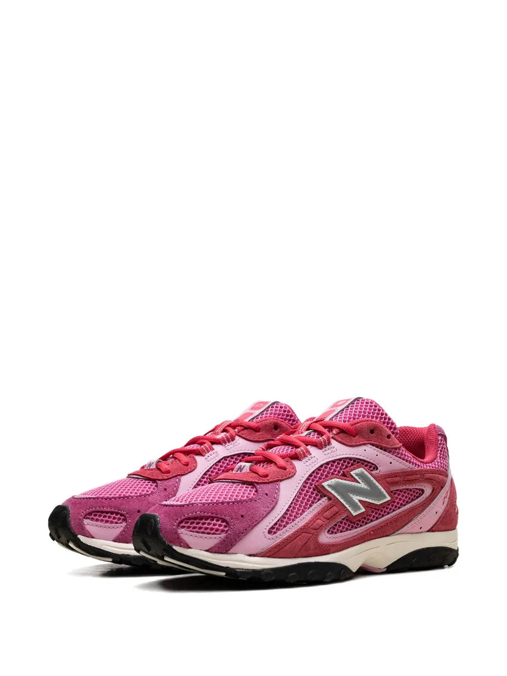New Balance x Kith 204L suède sneakers met mesh vlak Roze
