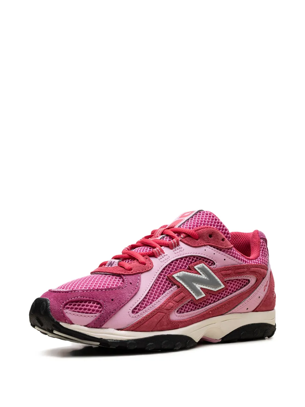 New Balance x Kith 204L suède sneakers met mesh vlak Roze