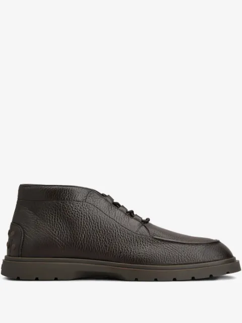 Tod's بوت برباط وتأثير محبب