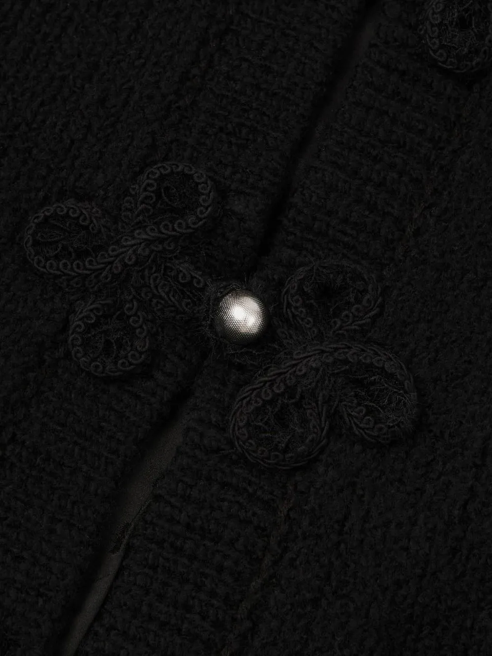 Shanghai Tang Embroidered Frog-button Cardigan In Black