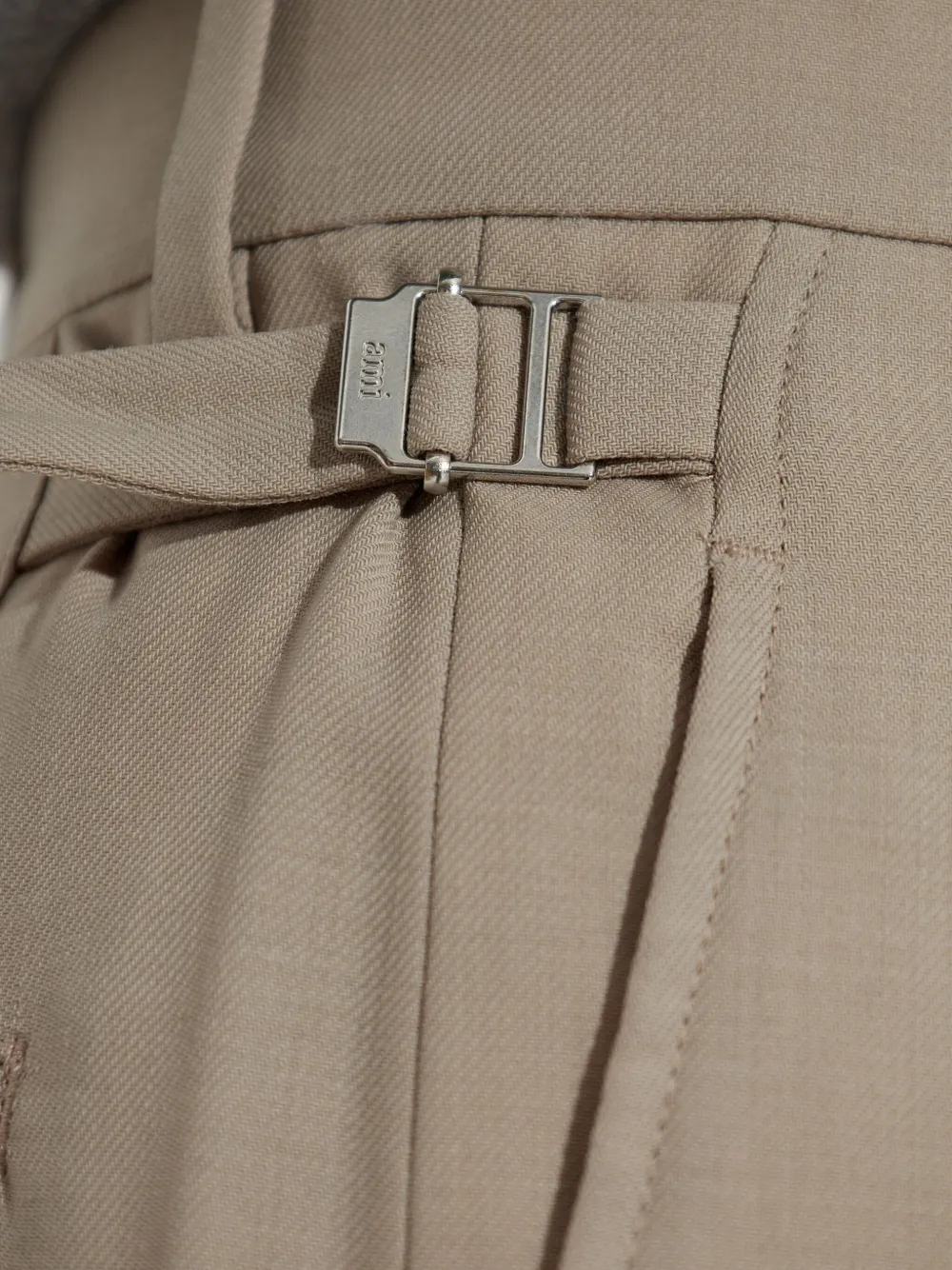 Ami Alexandre Mattiussi Pleated Buckle-fastening Trousers In Gray