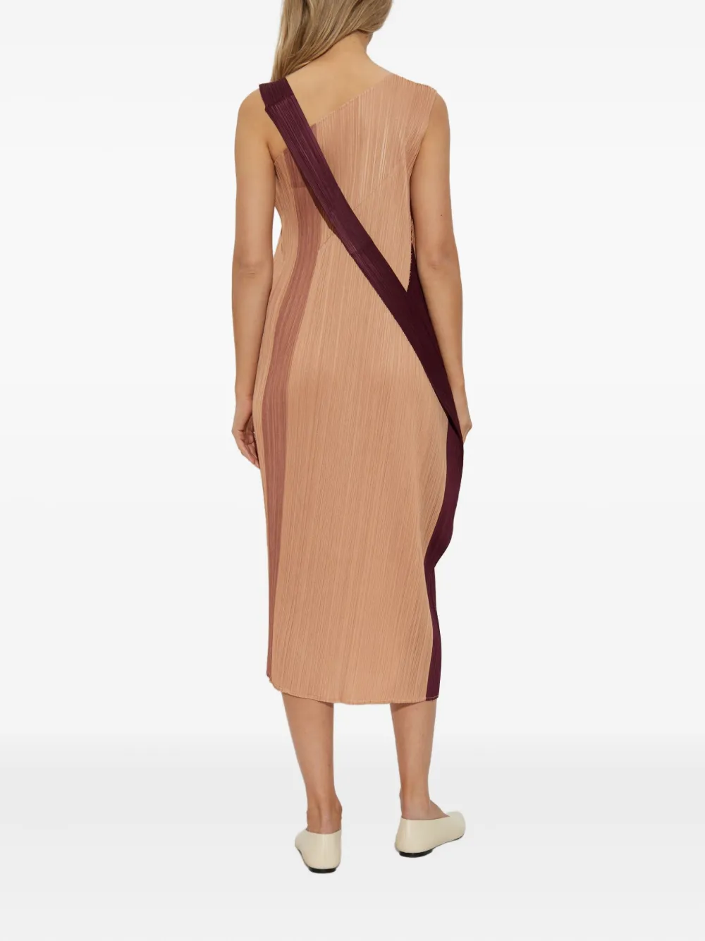 Pleats Please Issey Miyake Asymmetrische jurk Oranje