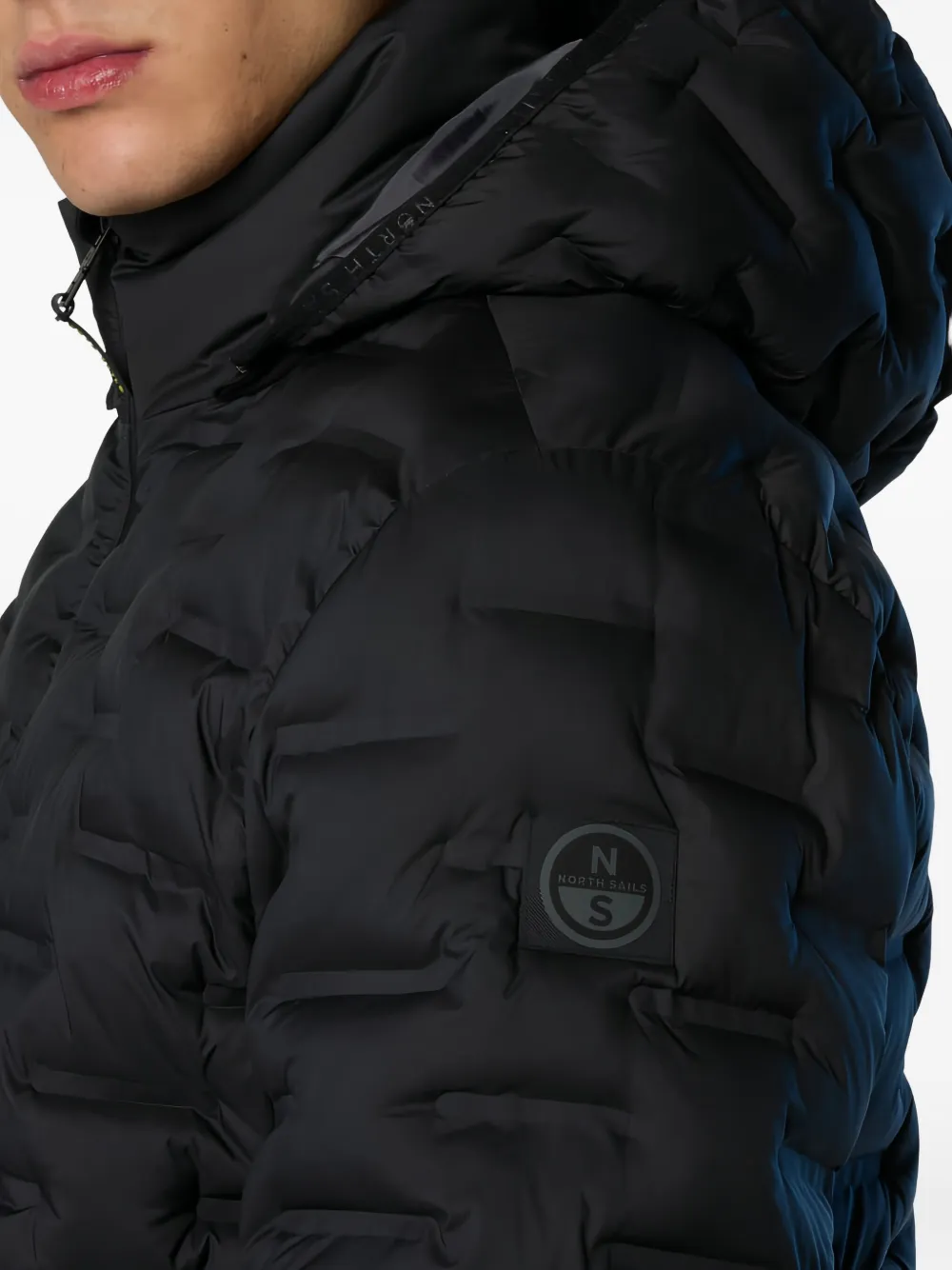 North Sails Laser gewatteerd jack met capuchon Zwart