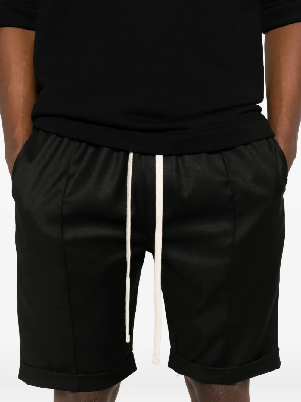 Hamza Elastic-waist Cuffed Shorts In Black
