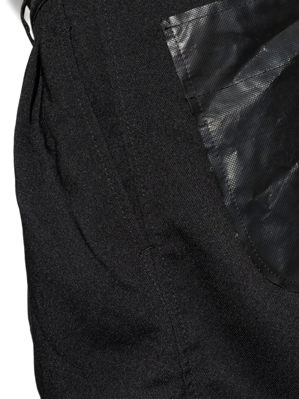 Comme Des Garçons Shirt Pleated Patch-pocket Shorts In Black