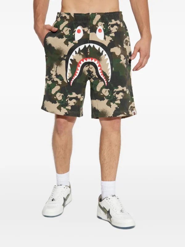 A BATHING APE® shark-head Camo Shorts Green FARFETCH PH