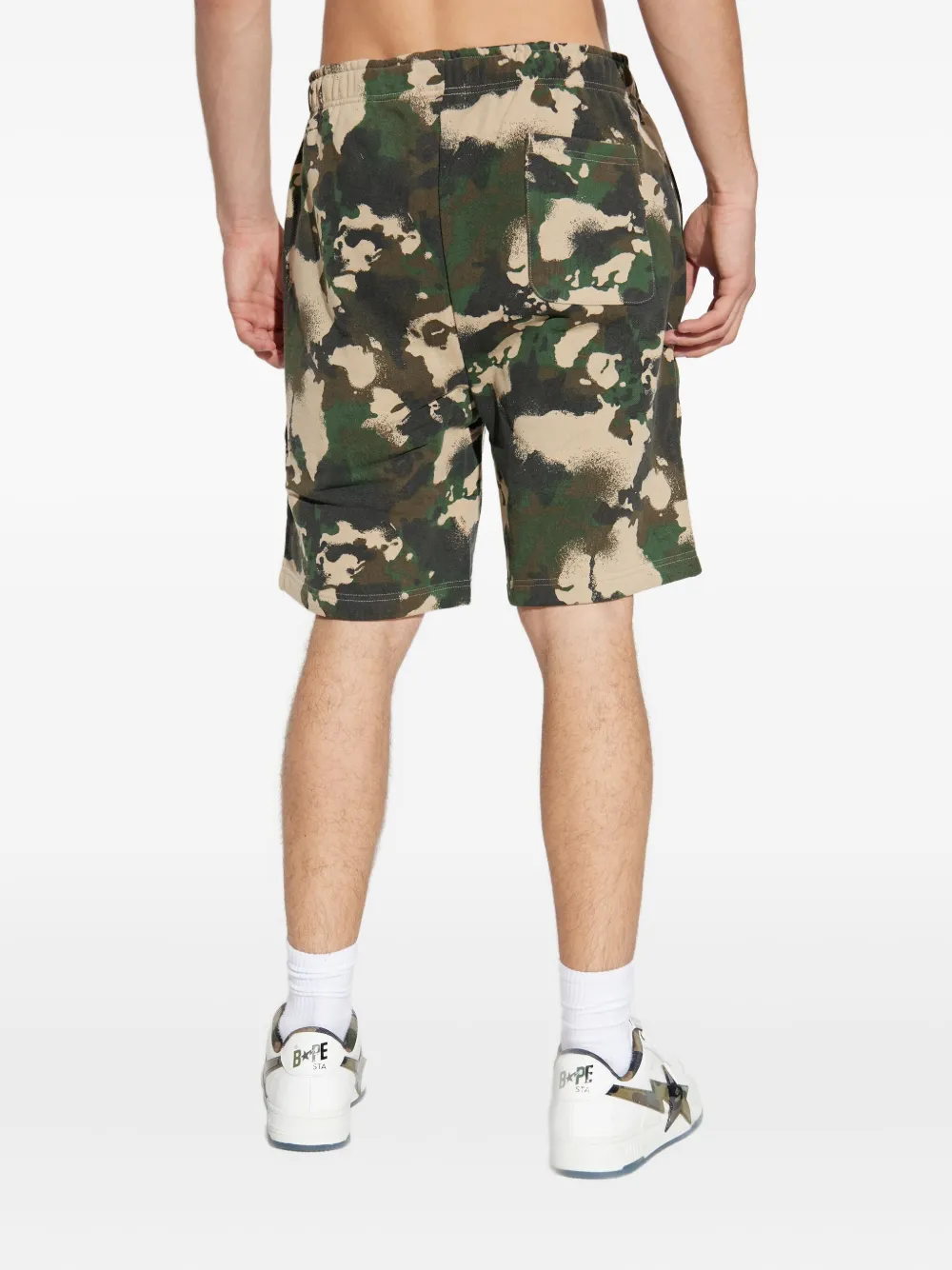 A BATHING APE Shorts met haaienkop en camouflageprint Groen