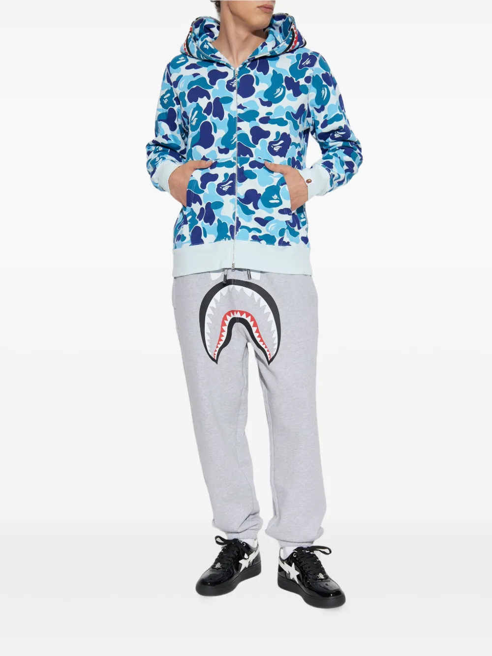 A BATHING APE® camouflage-pattern hoodie | Hoodies | Image 2