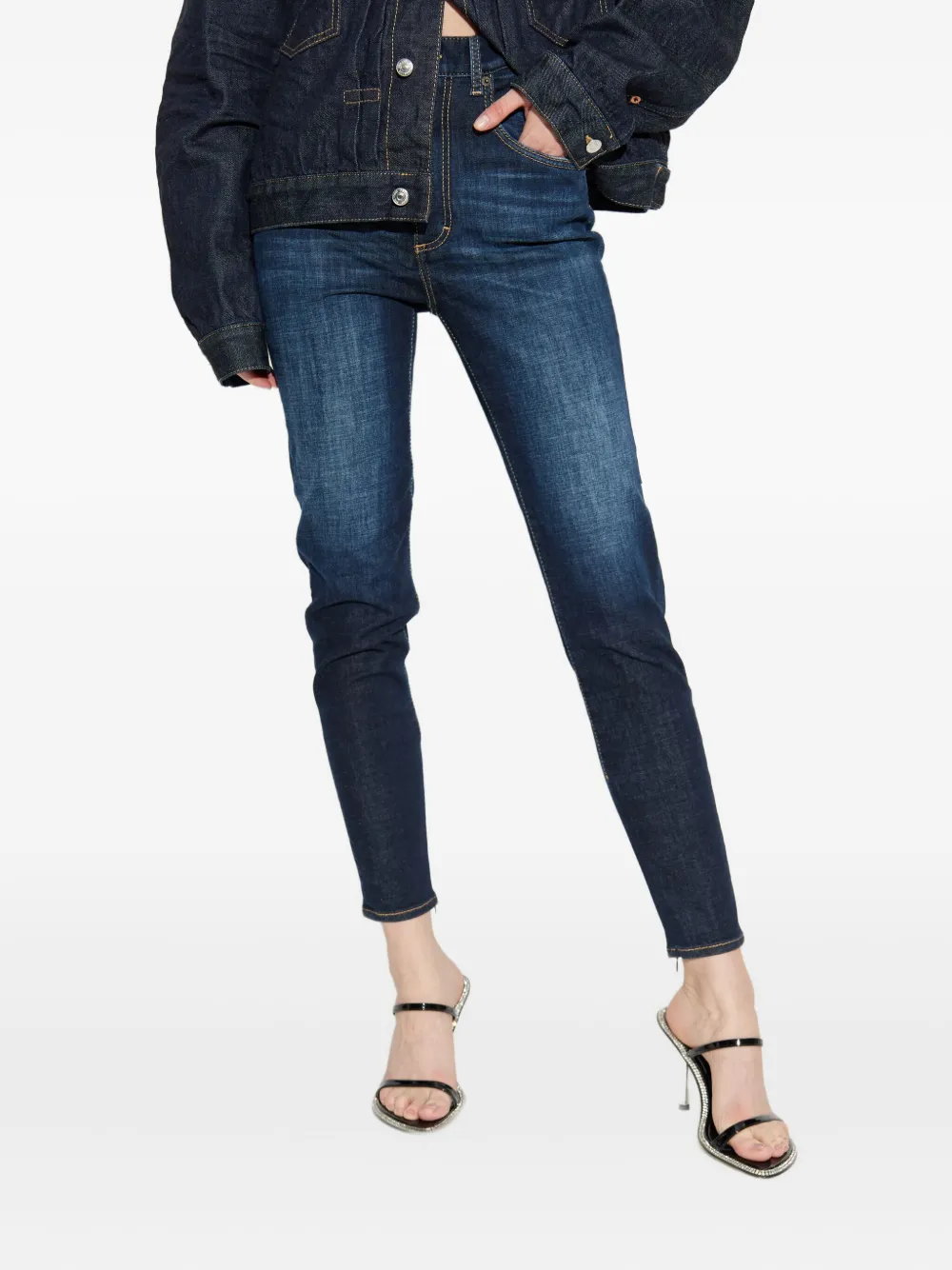 Dsquared2 Gold-tone Logo-plaque Jeans In Blue