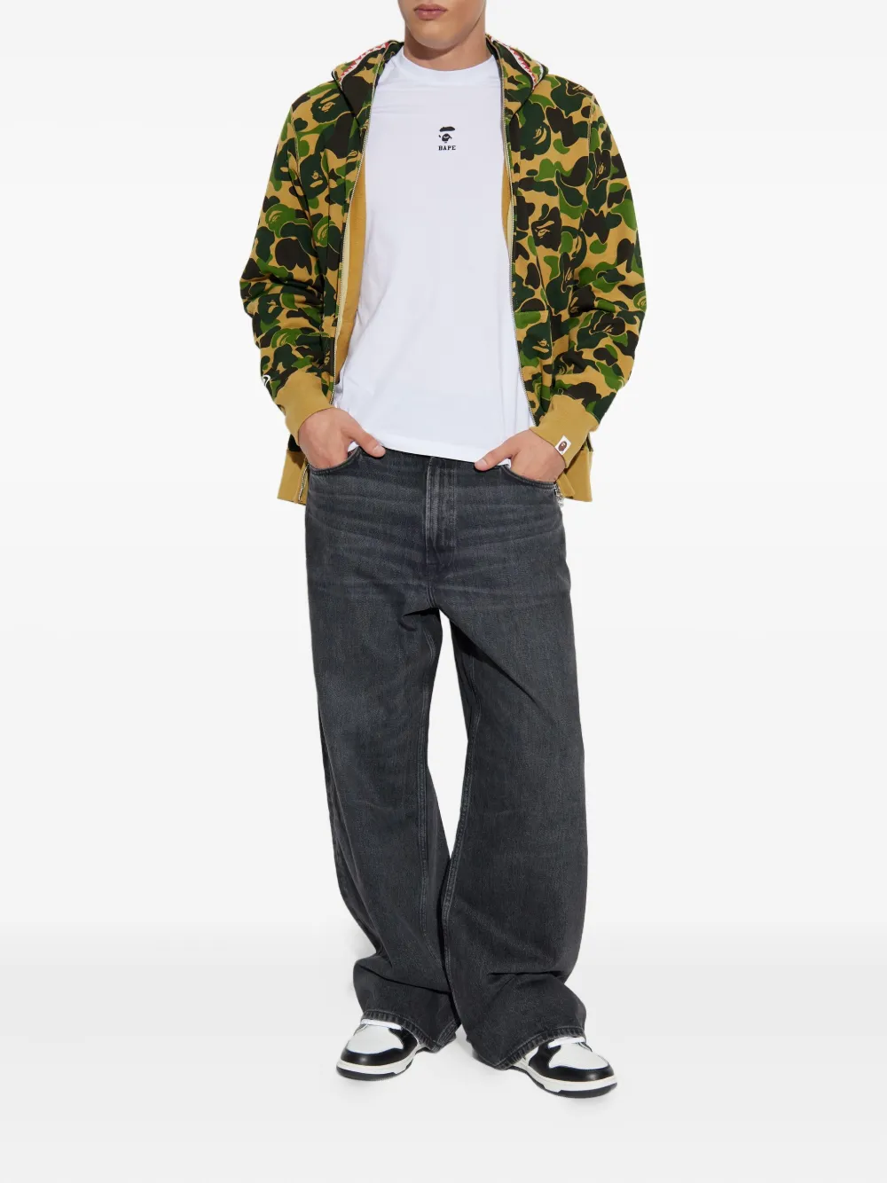 A BATHING APE® camouflage-pattern hoodie | Hoodies | Image 2