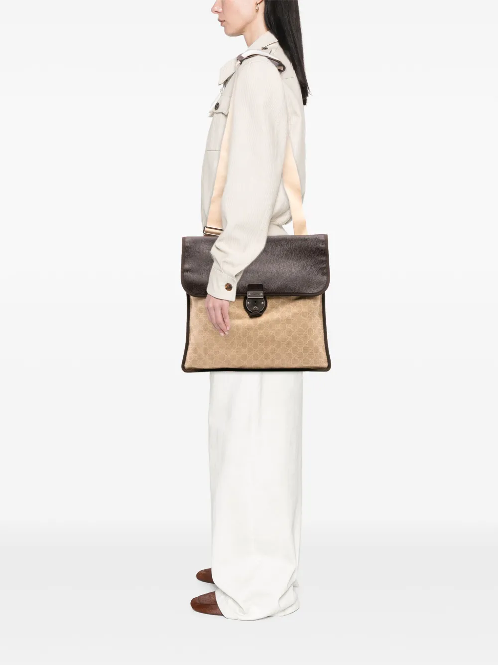 Gucci Pre-Owned 2016-2025 GG Canvas crossbody bag | Pre-Owned | Image 2