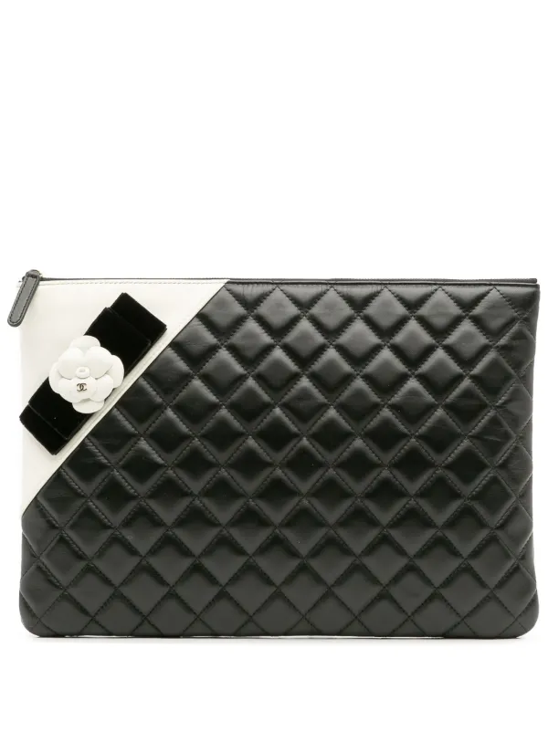 CHANEL Pre-Owned Grande Pochette Camellia O Case En Peau d'agneau