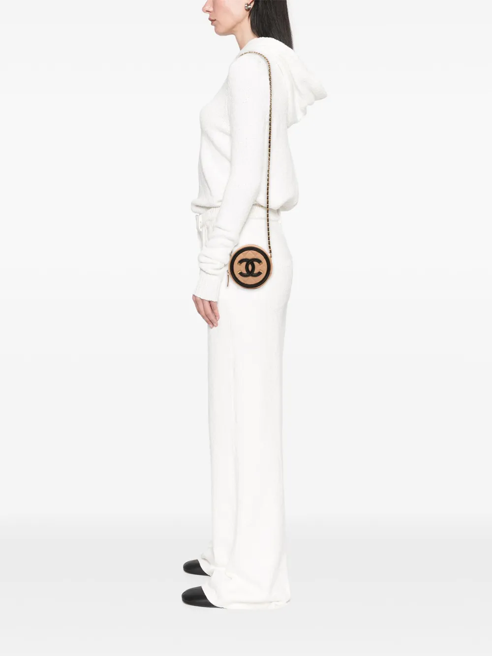 CHANEL Pre-Owned 2018-2019 Caviar CC Filigree Round crossbody bag | Pre-Owned | Image 2