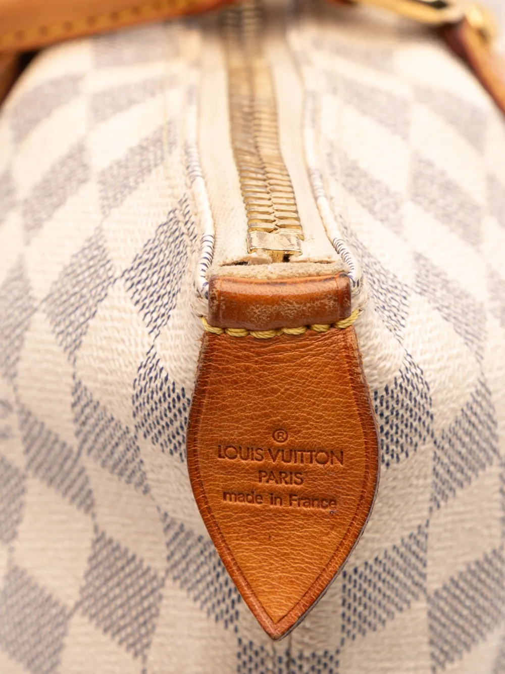 Pre-owned Louis Vuitton 2008 Damier Azur Saleya Mm Tote Bag In White
