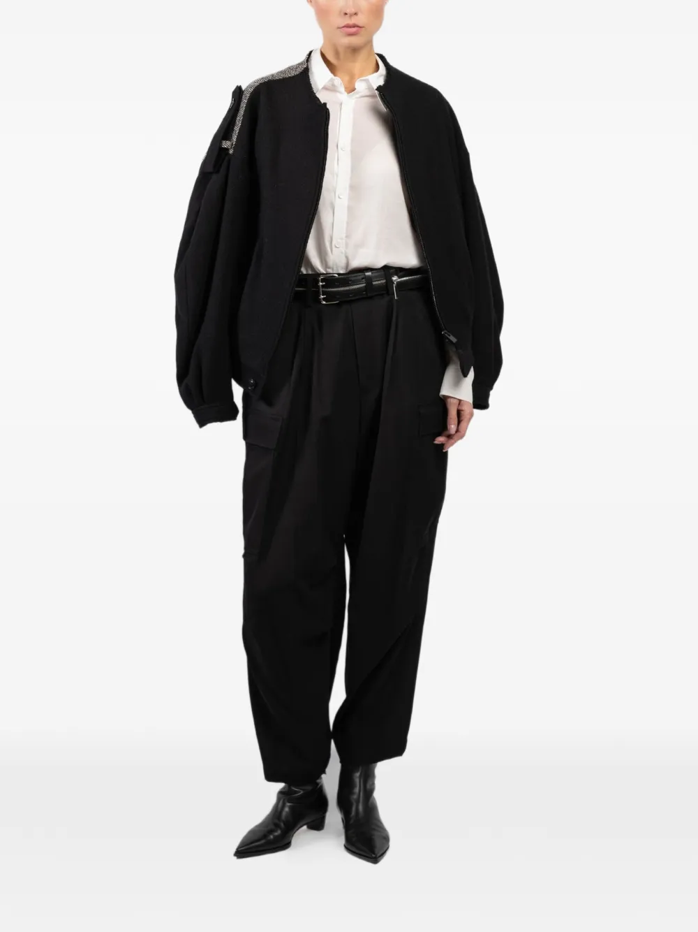 Y's buckled cargo-pockets tapered trousers - Zwart