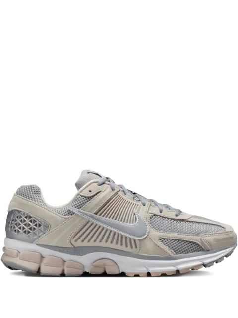 Nike Zoom Vomero 5 スニーカー