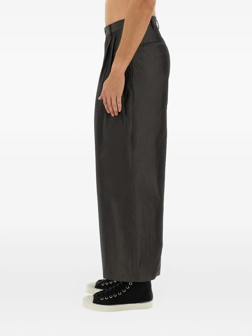 Aïe Pleated Cotton Trousers In Gray