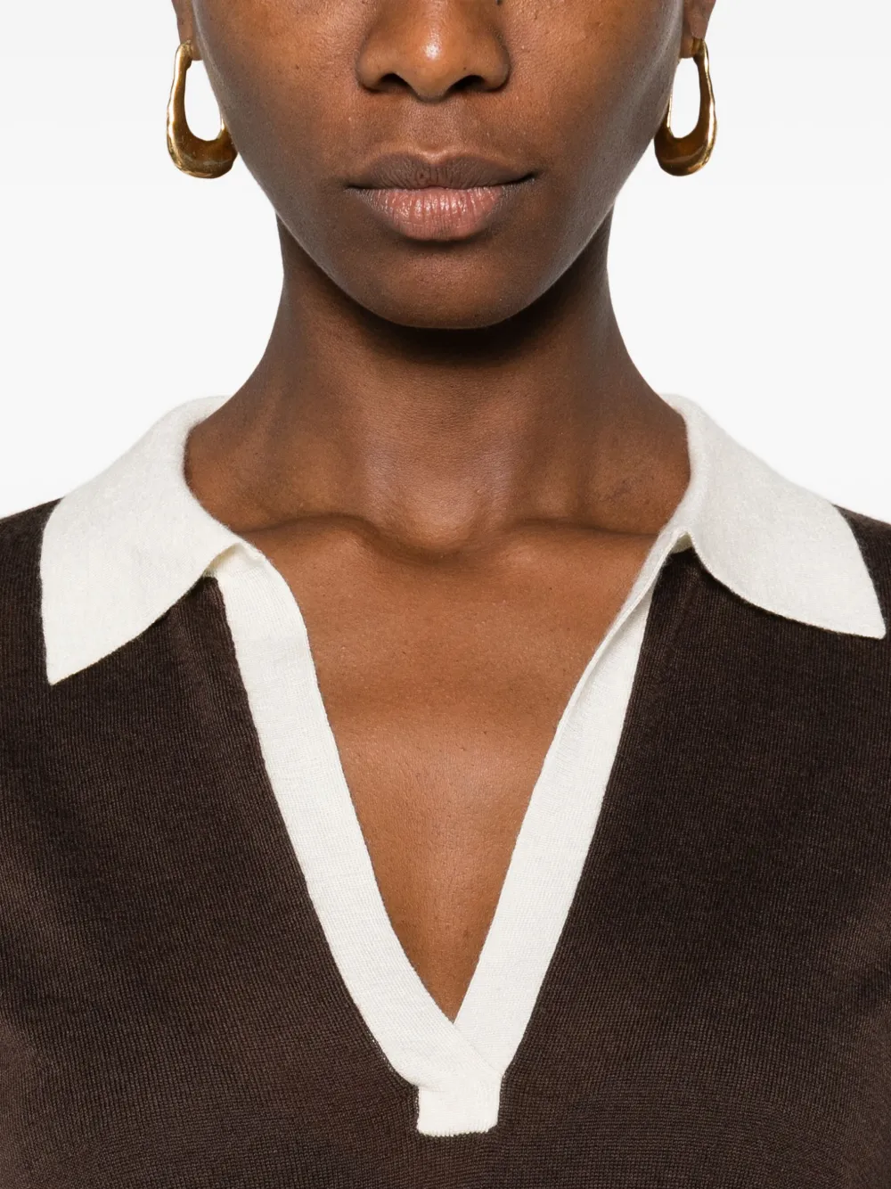 FRAME Top met polokraag en V-hals Bruin