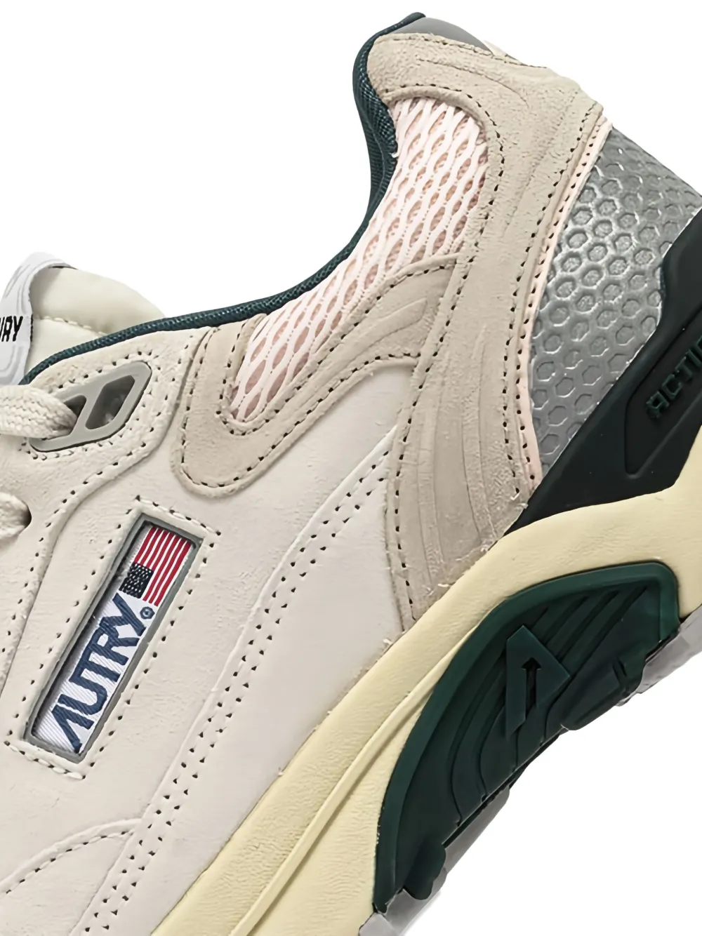 Autry Hyperway sneakers met vlakken Beige