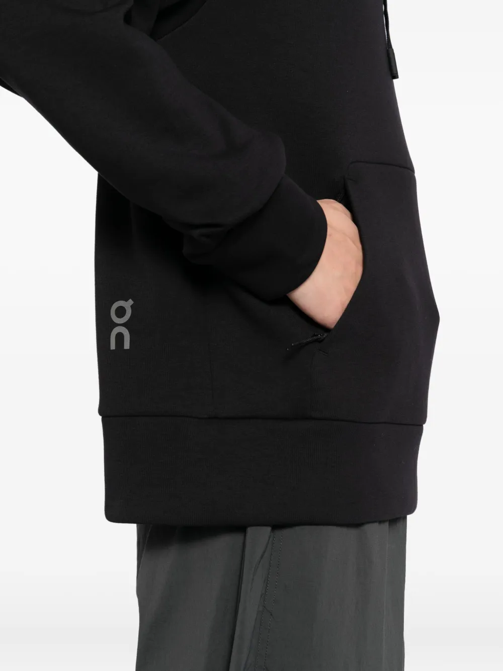 On Running Focus Tech Hoodie In Black