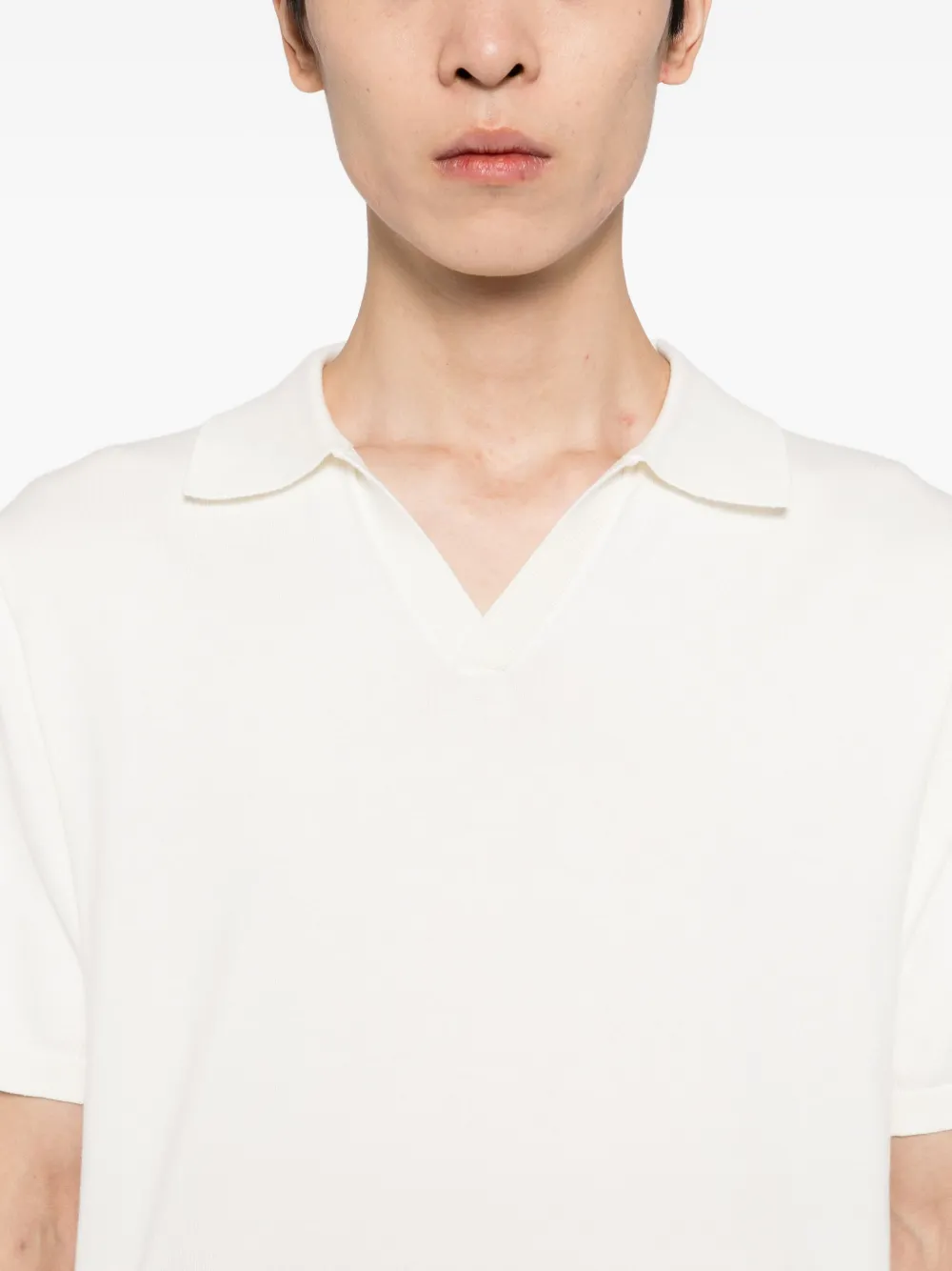 Raith Privia Knitted Open Neck T-shirt In Neutral