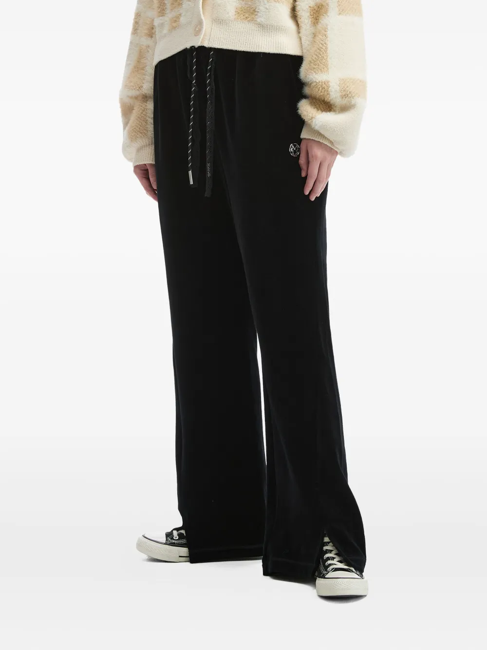 Musium Div. Fluwelen broek met logodetail Zwart