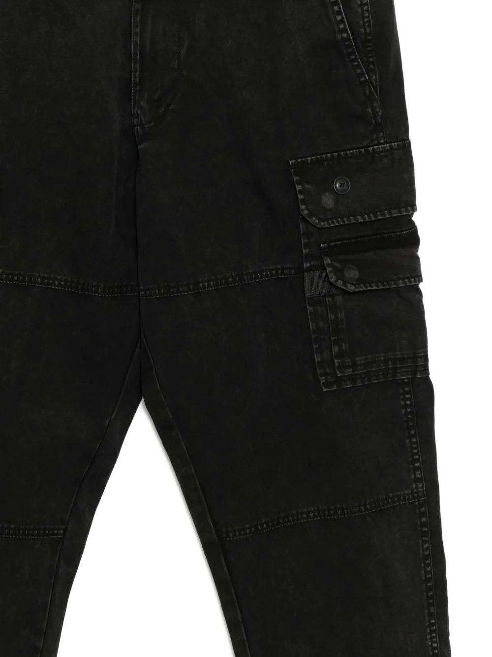 Izzue Multi-pocket Cargo Trousers In Black