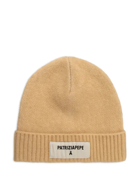 Patrizia Pepe ribbed logo-patch beanie hat
