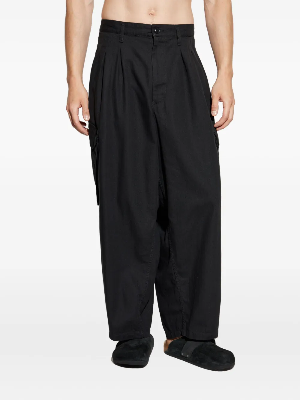 Yohji Yamamoto Pleated Cargo Trousers In Black